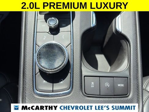 Used 2021 Cadillac XT4 Premium Luxury w/ Cold Weather Package FWD image 10
