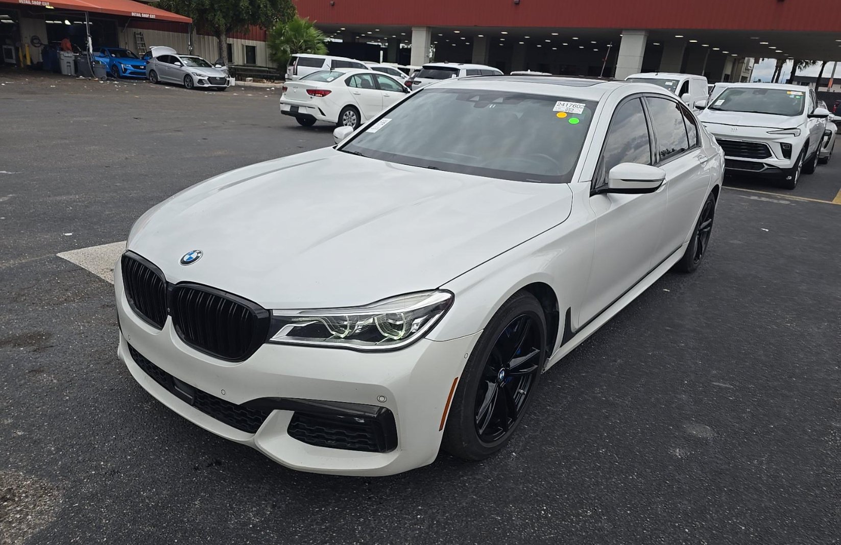Used 2019 BMW 750i w/ Autobahn Package RWD image 1