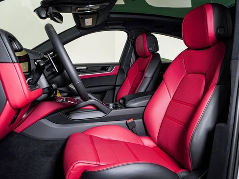 New 2026 Porsche Cayenne Coupe image 5