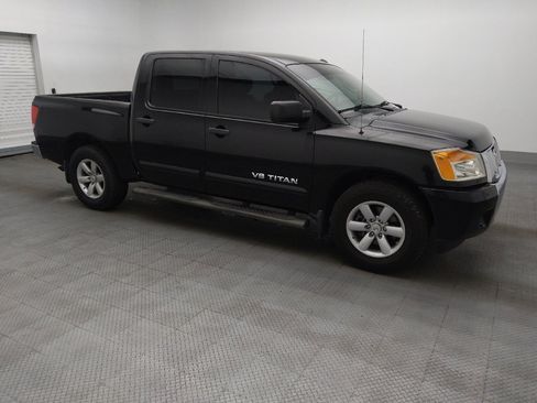 Used 2014 Nissan Titan SV w/ SV Value Truck Package RWD image 11