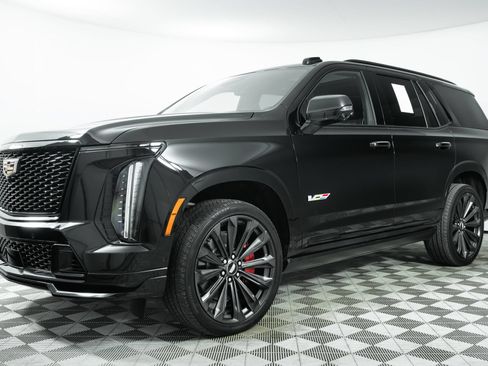 Used 2025 Cadillac Escalade V w/ LPO, Floor Liner Package AWD/4WD image 96