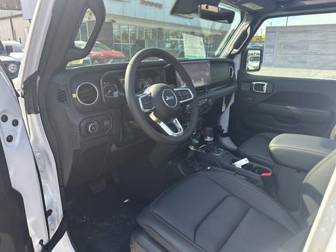 New 2025 Jeep Wrangler Unlimited Sahara image 13