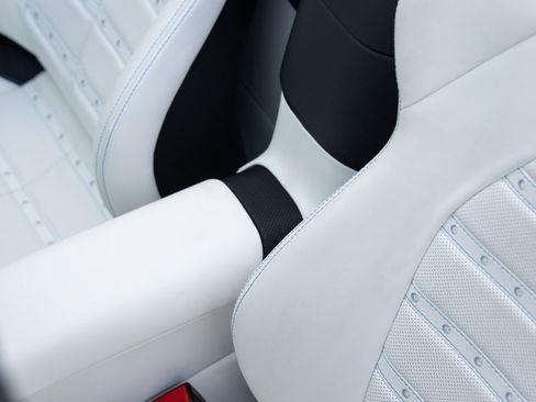 Used 2024 Ferrari SF90 Spider image 65