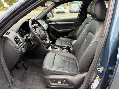 Used 2018 Audi Q3 2.0T Premium AWD/4WD image 11