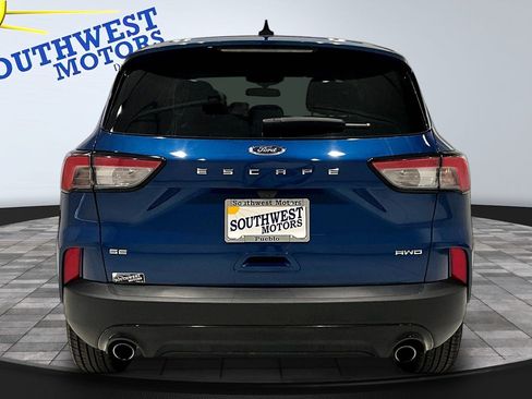 Used 2022 Ford Escape SE w/ SE Sport Appearance Package AWD/4WD image 6
