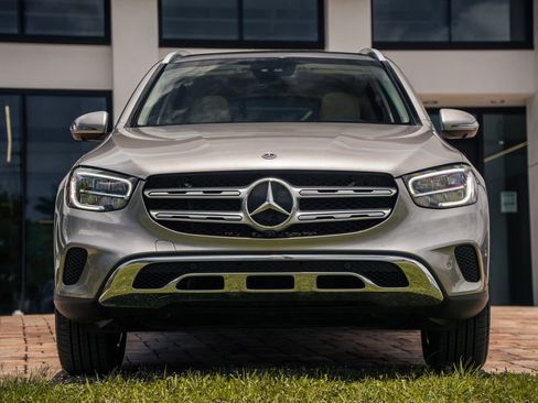 Used 2022 Mercedes-Benz GLC 300 image 8