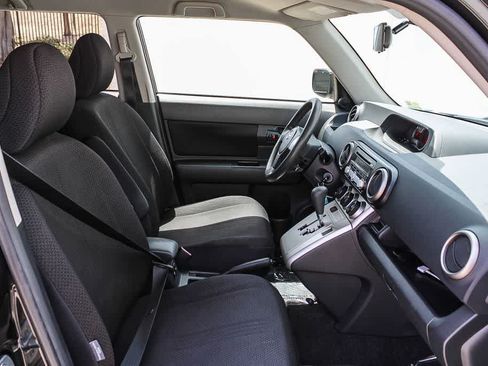 Used 2008 Scion xB FWD image 14