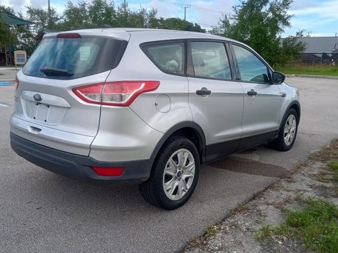Used 2015 Ford Escape S image 12