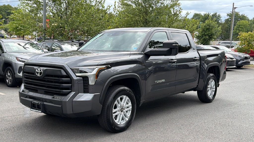 Used 2026 Toyota Tundra SR5 w/ SR5 Convenience Package AWD/4WD image 2