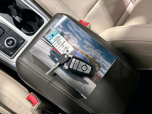 Used 2022 Ford Explorer Platinum w/ Technology Package image 37