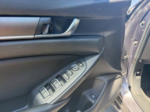 Used 2021 Honda Accord LX image 8