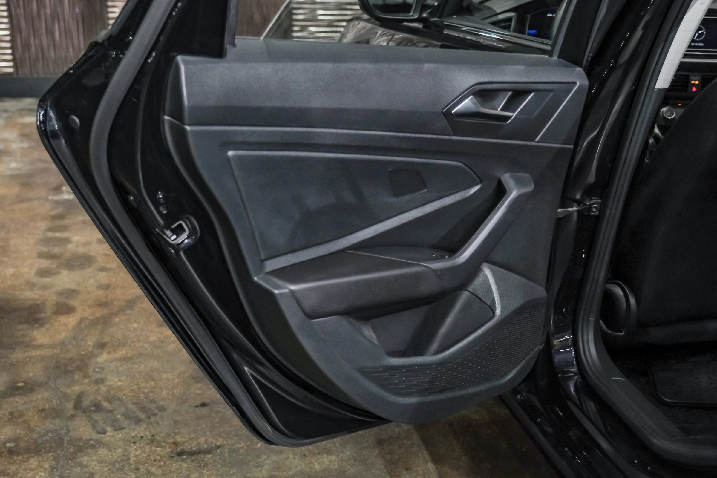 Used 2024 Volkswagen Jetta S FWD image 40