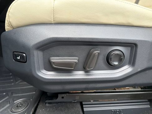 Used 2022 Toyota Tundra 1794 Edition AWD/4WD image 30