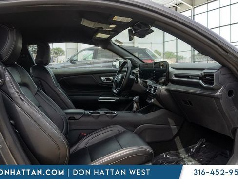 Used 2025 Ford Mustang Premium RWD image 17