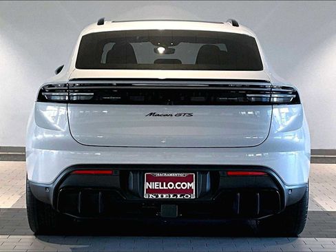 New 2026 Porsche Macan GTS Electric image 6