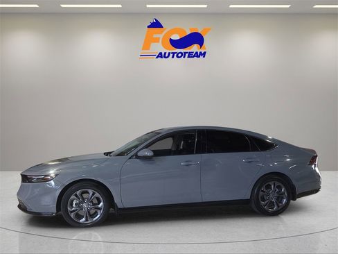 Used 2024 Honda Accord EX-L image 2