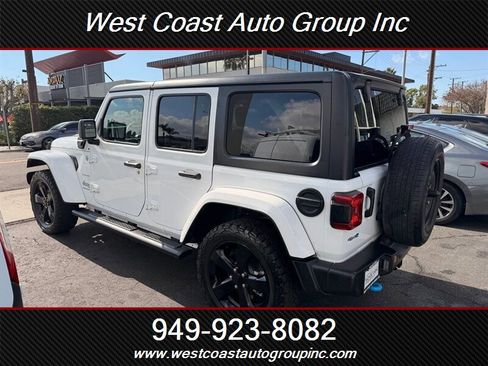 Used 2023 Jeep Wrangler Unlimited Sahara image 4