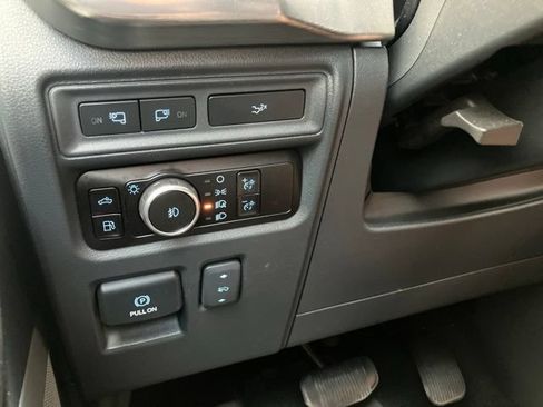 Used 2023 Ford F150 Lariat AWD/4WD image 26