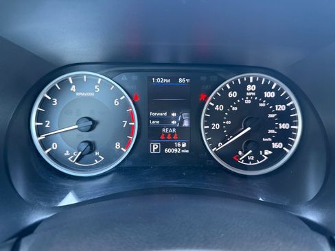 Used 2022 Nissan Sentra S image 11