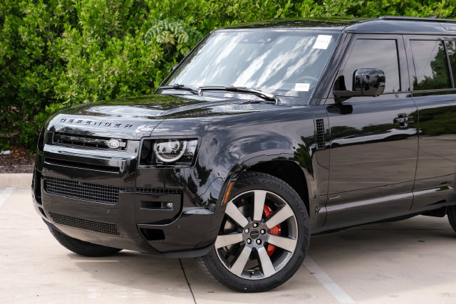 New 2026 Land Rover Defender 110 X AWD/4WD image 5
