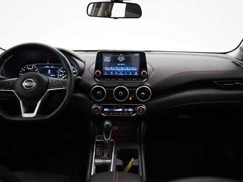Used 2023 Nissan Sentra SR w/ SR Premium Package FWD image 16