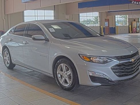 Used 2022 Chevrolet Malibu LT FWD image 14