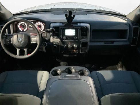 Used 2018 RAM 3500 Tradesman w/ Chrome Appearance Group image 10