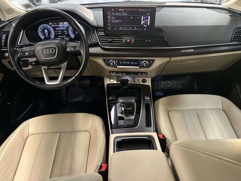 Used 2022 Audi Q5 2.0T Premium Plus w/ Premium Plus Package AWD/4WD image 17