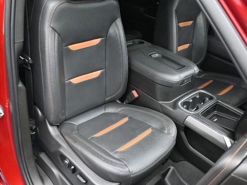 Used 2021 GMC Sierra 2500 AT4 w/ AT4 Preferred Package image 40