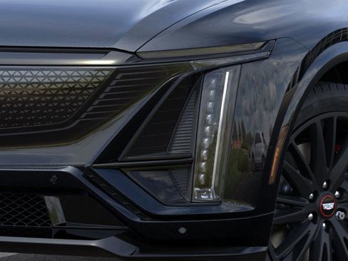 New 2026 Cadillac Lyriq V w/ LPO, Floor Liner Package image 10