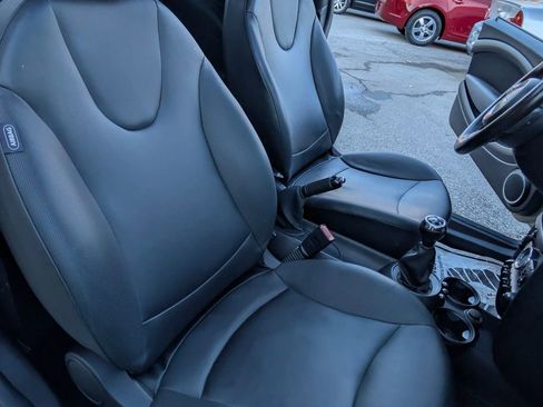 Used 2011 MINI Cooper Hardtop image 16