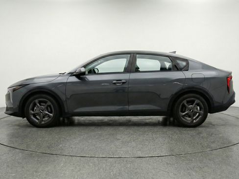 Used 2025 Kia K4 LXS image 5