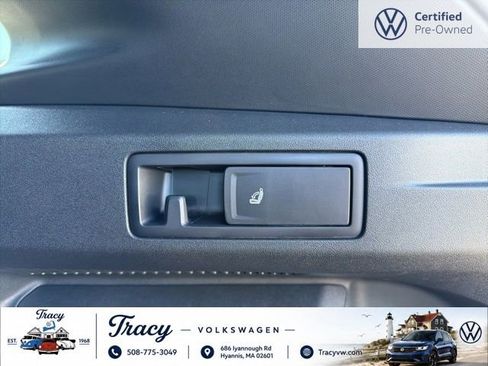 Certified 2025 Volkswagen Tiguan SE R-Line AWD/4WD image 27