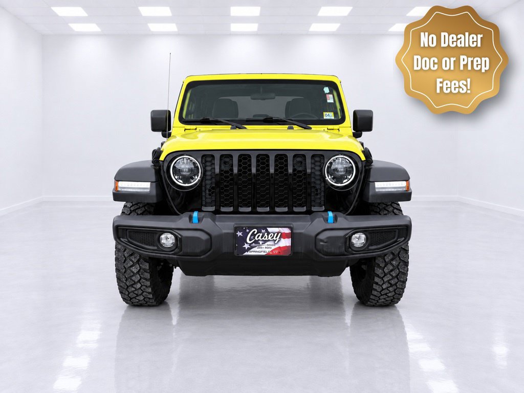 Used 2023 Jeep Wrangler Unlimited w/ Cold Weather Group AWD/4WD image 2