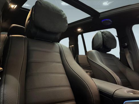 New 2026 Mercedes-Benz GLS 580 4MATIC image 24