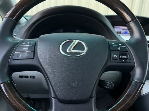 Used 2011 Lexus RX 350 2WD w/ Premium Pkg image 19