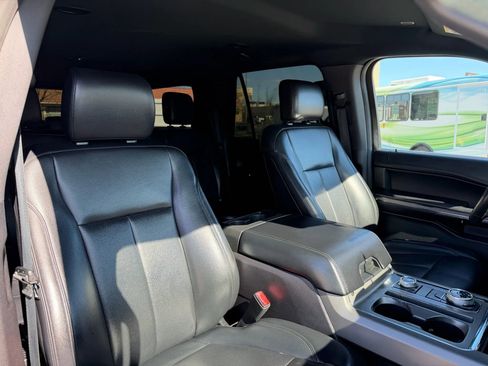 Used 2019 Ford Expedition Max XLT w/ Equipment Group 201A image 19