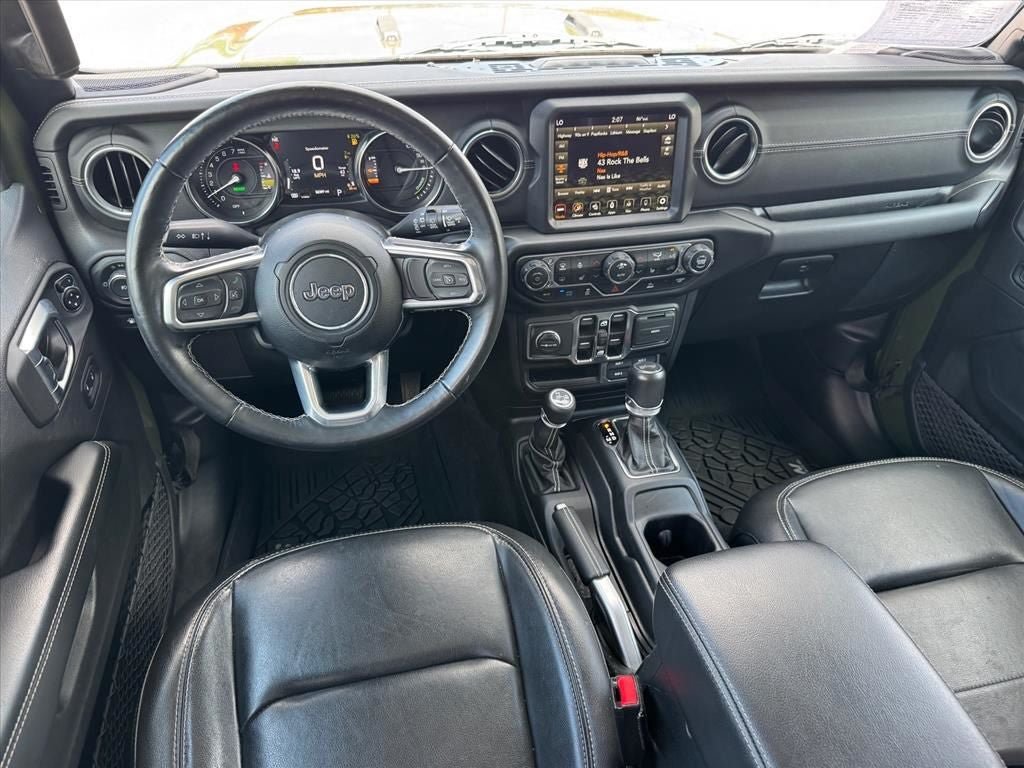 Used 2021 Jeep Wrangler Unlimited Sahara w/ Cold Weather Group AWD/4WD image 15