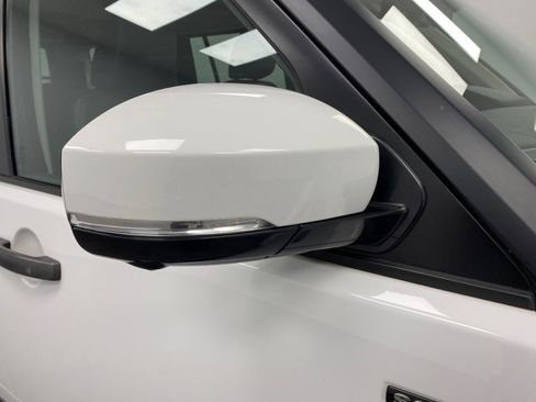 Used 2016 Land Rover LR4 HSE AWD/4WD image 15
