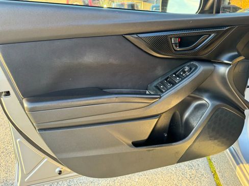 Used 2019 Subaru Impreza 2.0i Premium image 17