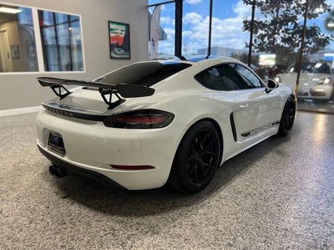 Used 2018 Porsche 718 Cayman S image 10