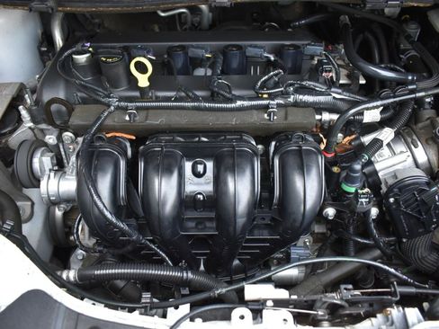 Used 2019 Ford Escape S image 47