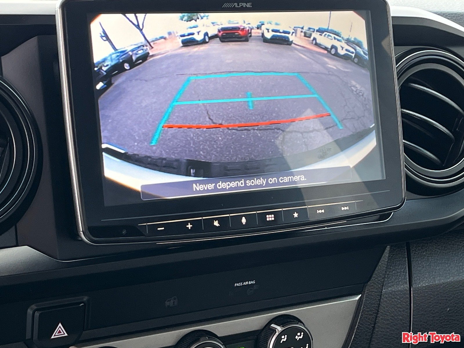 Used 2019 Toyota Tacoma SR w/ SR Convenience Package AWD/4WD image 28