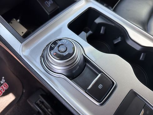 Used 2024 Ford Edge SEL AWD/4WD image 23