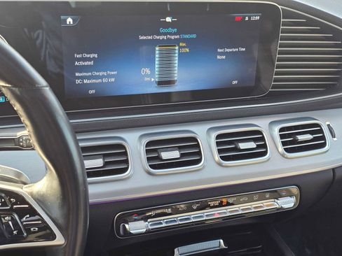 Certified 2024 Mercedes-Benz GLE 450e 4MATIC image 27