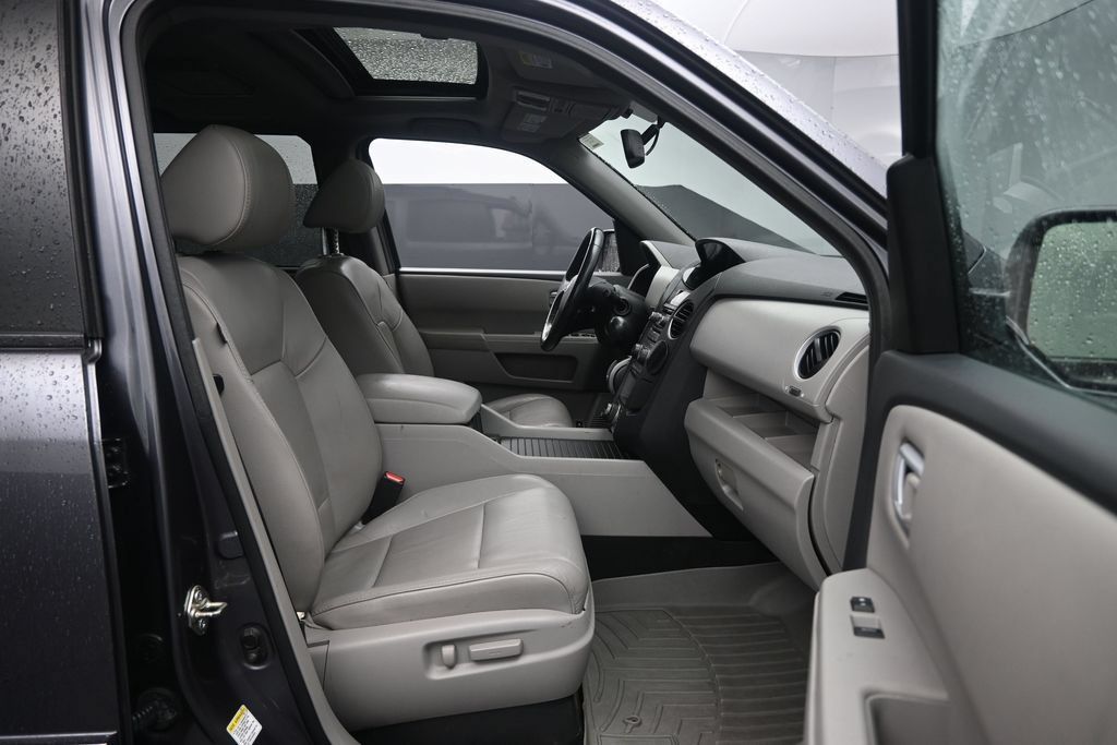 Used 2015 Honda Pilot Touring image 20