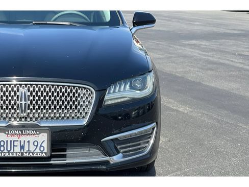 Used 2018 Lincoln MKZ Reserve FWD image 20