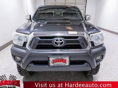 Used 2014 Toyota Tacoma 4x4 Double Cab w/ Limited Package image 7