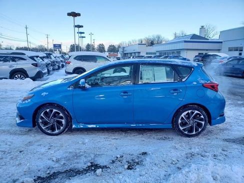 Used 2017 Toyota Corolla iM image 7