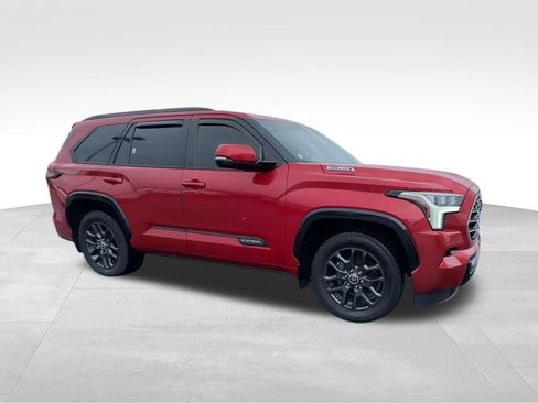 Used 2023 Toyota Sequoia Platinum AWD/4WD image 9